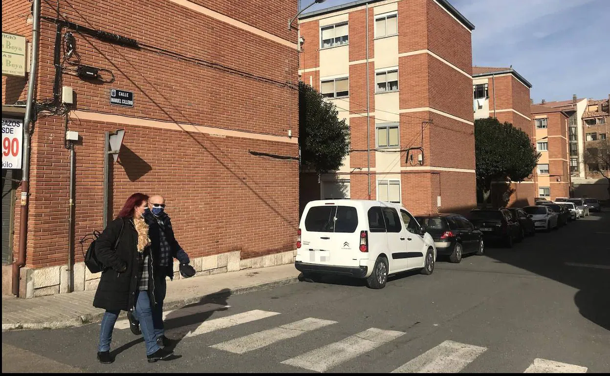 Heridas Dos Personas Con Una Catana Durante Una Pelea En Un Piso De ...